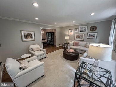 7048 Arbor Ln, McLean, VA 22101 - photo 5