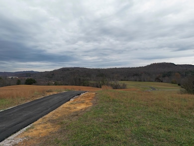 999 Meadowstone Way, Corbin, KY 40701 - photo 2