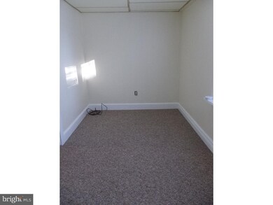 127 Saude Ave unit FRONT, Essington, PA 19029 - photo 7