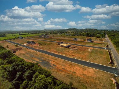 128 Parlin Ln unit 42, Fredericksburg, TX 78624 - photo 5