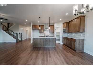 589 NE Evergreen Ave, Dallas, OR 97338 - photo 7