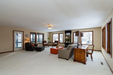 1650 Bilgarie Ct NE, Cedar Rapids, IA 52402 - photo 5