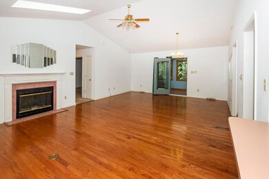 Open Plan & Wood Floors