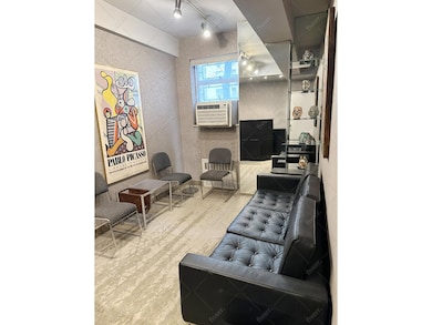 750 Park Ave unit 1C, New York, NY 10021 - photo 4