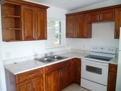 5541 N Lewis Rd, West Palm Beach, FL 33415 - photo 5