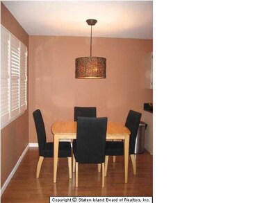 17 Candon Ct, Staten Island, NY 10309 - photo 3