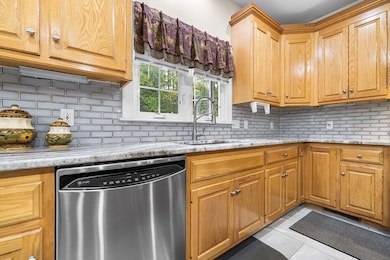 71 Bay Path Rd, Charlton, MA 01507 - photo 6