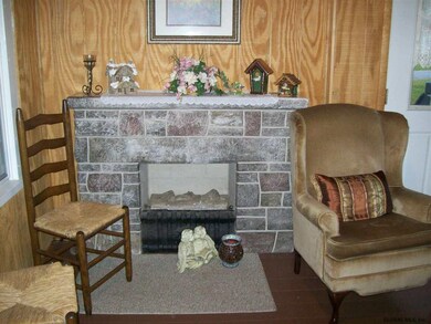 8 Hill Ave, Corinth, NY 12822 - photo 3