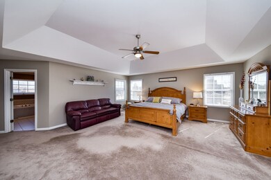 5300 Goldenrod Dr, Oswego, IL 60543 - photo 2