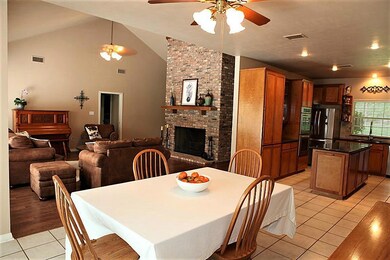 15103 Runnymede St, Conroe, TX 77384 - photo 7