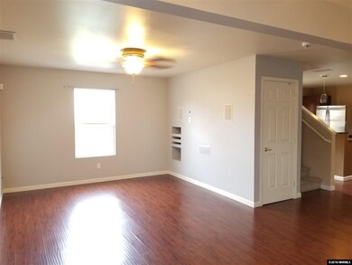 8915 Silverkist Dr, Reno, NV 89506 - photo 4