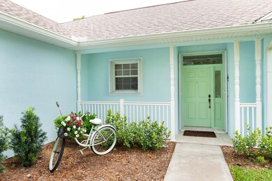Freshly painted both in and out......come on in