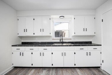 1461 Cunard Rd 025