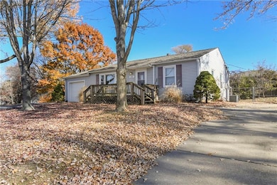 3201 W Townsend Ct, Kansas City, KS 66109 - photo 2