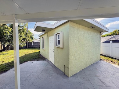 1400 N 70th Way unit 1, Hollywood, FL 33024 - photo 4