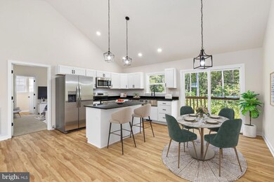 319 Azure Dr, Colonial Beach, VA 22443 - photo 3