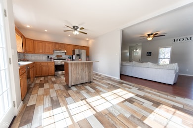 6001 E Pioneer Place, Columbus, IN 47203 - photo 7