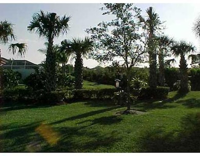 8984 SE Hawks Nest Ct, Hobe Sound, FL 33455 - photo 4