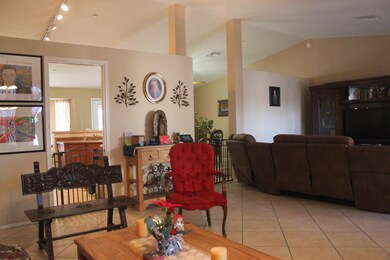 Nevins 1530 Open Floor Plan