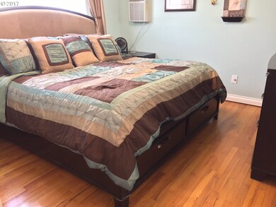 Bedroom, Primary