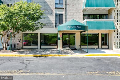 Lafayette Park unit 307, Falls Church, VA 22041 - photo 4