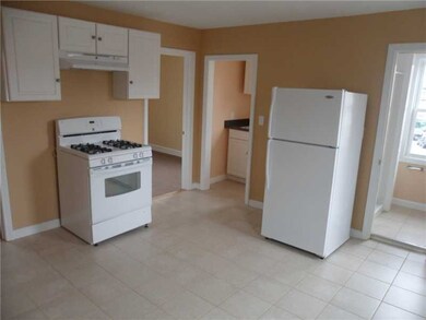 295 Hawkins St unit B, C ,D, Providence, RI 02904 - photo 2