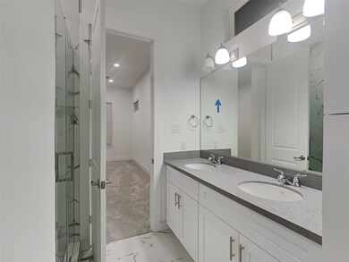 223 B Oriole unit B, North Houston, TX 77018 - photo 2