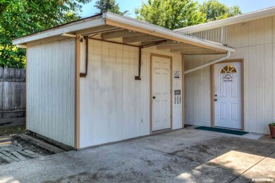 590 SE Lilly Ave, Corvallis, OR 97333 - photo 7