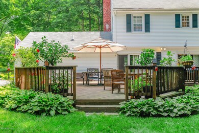 90 Woodbrook Dr, Stamford, CT 06907 - photo 4