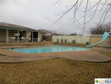 613 N 19th St, Copperas Cove, TX 76522 - photo 2