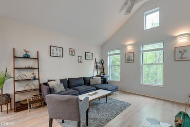 923 N Honore St, Chicago, IL 60622 - photo 5