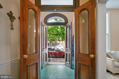 115 W Barre St, Baltimore, MD 21201 - photo 3