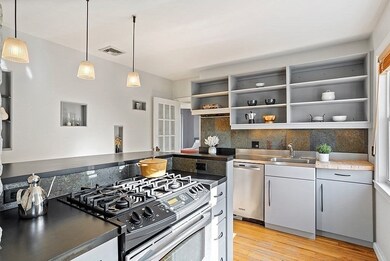 132 Rawson Rd unit 132, Arlington, MA 02474 - photo 5