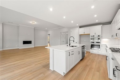 234 Pecks Ct, Hoschton, GA 30548 - photo 3