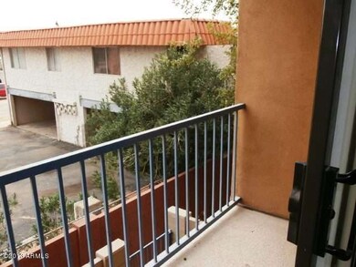 023-313902 - Balcony