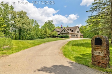 4230 Mill Lake Rd, Lake Orion, MI