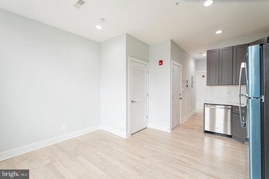 2808 W Oxford St unit 3, Philadelphia, PA 19121 - photo 4