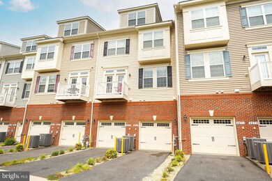 4869 Dane Ridge Cir, Dale City, VA 22193 - photo 2