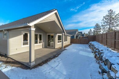 4444 SW 36th St, Redmond, OR 97756 - photo 3