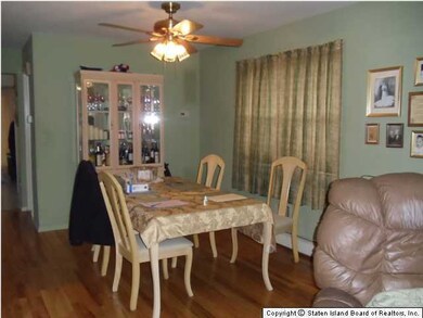 531 N Railroad Ave, Staten Island, NY 10304 - photo 6