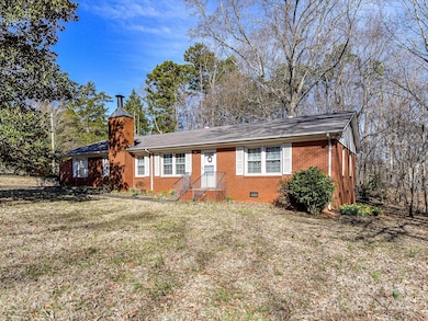 1830 Light Brigade Dr unit v512, Matthews, NC 28105 - photo 2