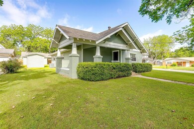 302 Prairie Ave, Cleburne, TX 76033 - photo 3