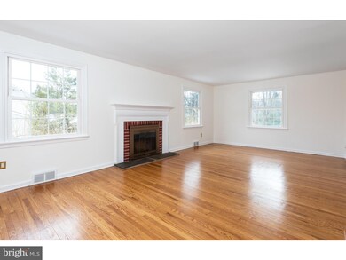 112 Powderhorn Dr, Phoenixville, PA 19460 - photo 7