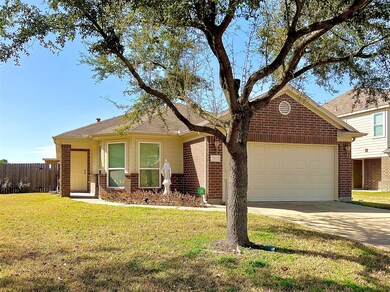 7927 Woodland Pine Dr, Houston, TX 77040 - photo 3