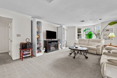 204 Carriage Ln 59 Linden unit 204, Taunton, MA 02780 - photo 6