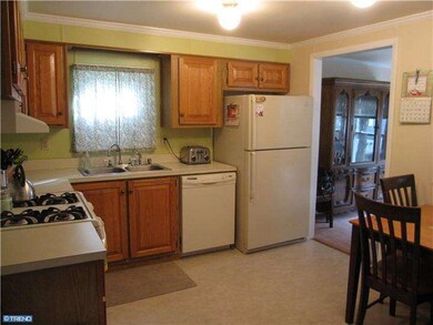 544 Ivy Ct, Mount Laurel, NJ 08054 - photo 5