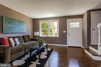 8672 Black Oak Rd, Parkville, MD 21234 - photo 4