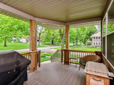 2002 5th Ave SE, Cedar Rapids, IA 52403 - photo 3