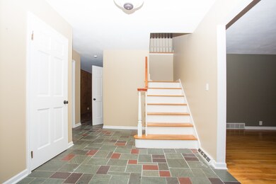 356 Meadowrue Ln, Batavia, IL 60510 - photo 2