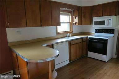 6326 Barnett Ave, Sykesville, MD 21784 - photo 4